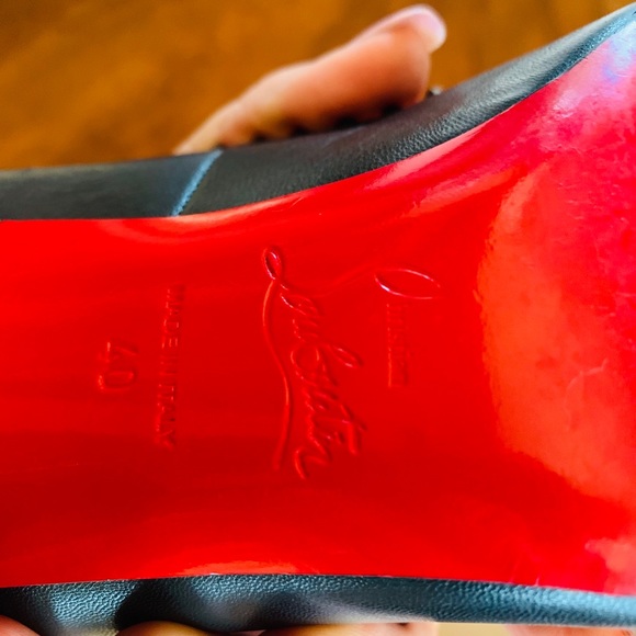 Beautiful C. Louboutin Black Pigalle Spiked Pumps - Picture 6 of 7